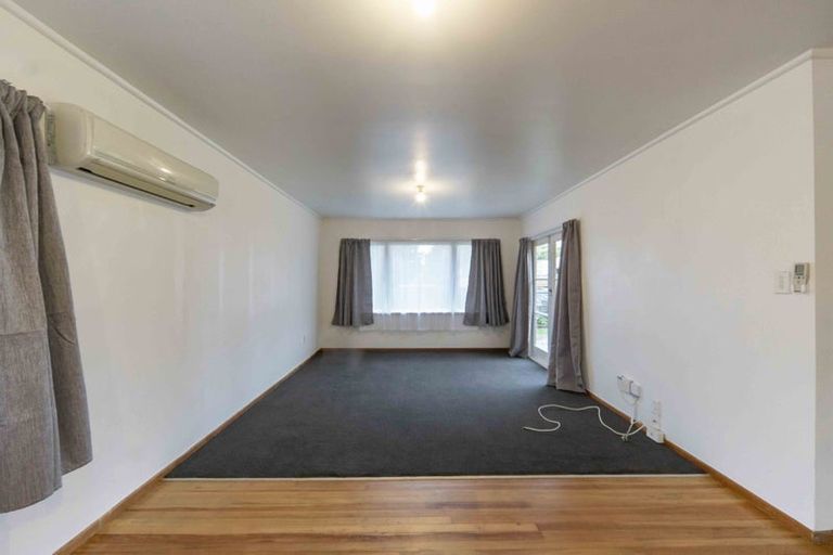 Photo of property in 2 Windsor Road, Maeroa, Hamilton, 3200