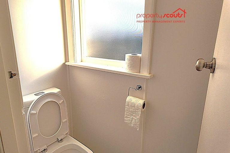 Photo of property in 78-80 Hereford Street, Cannons Creek, Porirua, 5024