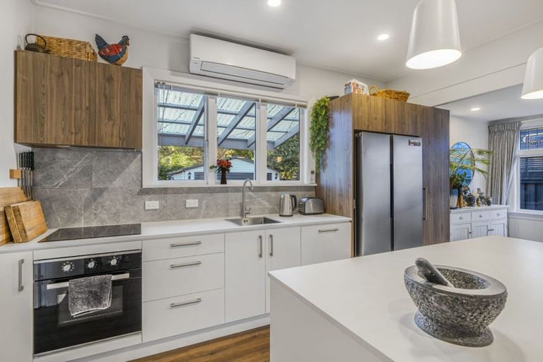 Photo of property in 66 Opawa Road, Waltham, Christchurch, 8023