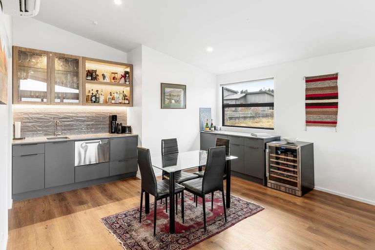 Photo of property in 9 Mcneil Crescent, Wanaka, 9305