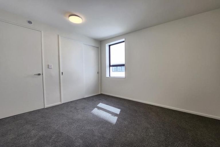 Photo of property in 65u5 Tiketike Way, Brooklyn, Wellington, 6021