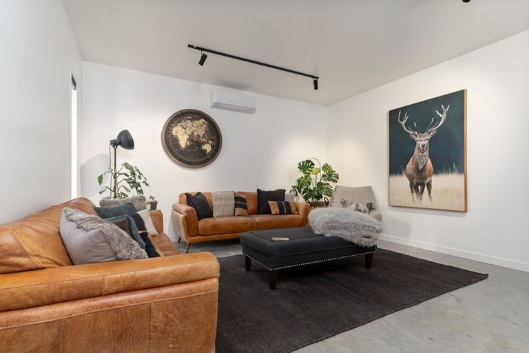 Photo of property in 16 Oates Place, Greytown, 5712