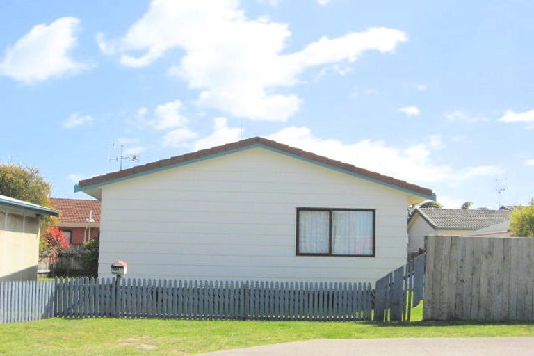 Photo of property in 41a Hartford Avenue, Papamoa Beach, Papamoa, 3118