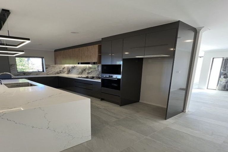 Photo of property in 35 Ksenia Drive, Flat Bush, Auckland, 2019