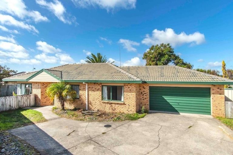 Photo of property in 15 Romana Crescent, Papamoa Beach, Papamoa, 3118