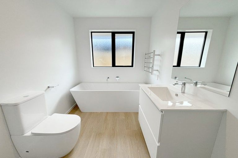 Photo of property in 22 Songpa Street, Halswell, Christchurch, 8025