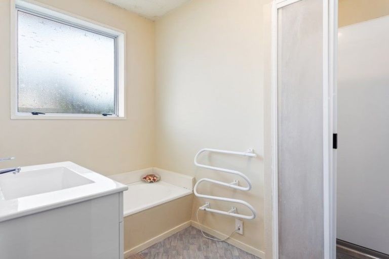 Photo of property in 4 Seneca Place, Burwood, Christchurch, 8083