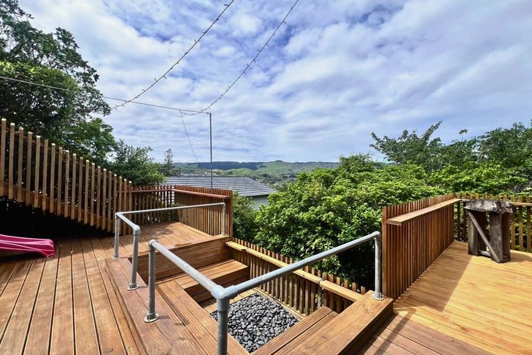 Photo of property in 35 Westhaven Drive, Tawa, Wellington, 5028