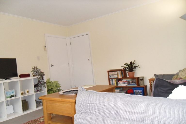 Photo of property in 1/144 Nicholson Road, Khandallah, Wellington, 6035
