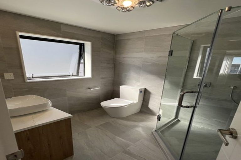 Photo of property in 35 Ksenia Drive, Flat Bush, Auckland, 2019