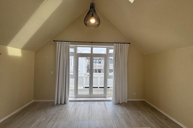 Photo of property in Pirie Street Townhouses, 20/35u Pirie Street, Mount Victoria, Wellington, 6011