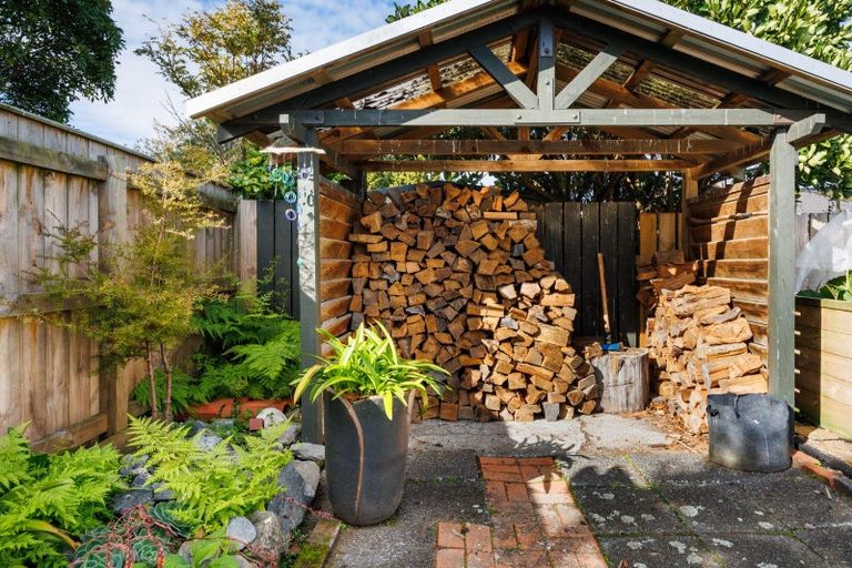 Photo of property in 35 Collingwood Street, Hokowhitu, Palmerston North, 4410