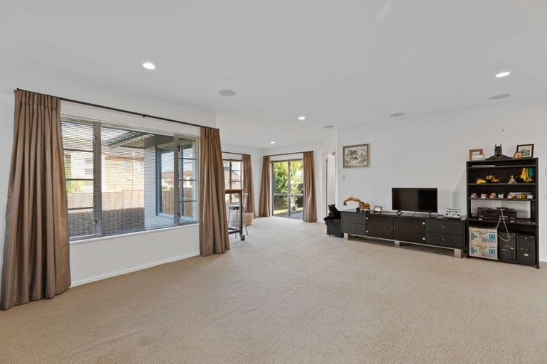 Photo of property in 141 Cyril French Drive, Flat Bush, Auckland, 2016