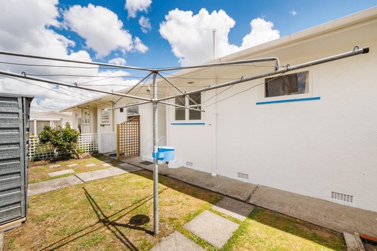 Photo of property in 1 Kiwi Court, Roslyn, Palmerston North, 4414