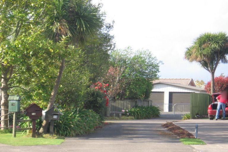 Photo of property in 16 Orchard Place, Lynmore, Rotorua, 3010