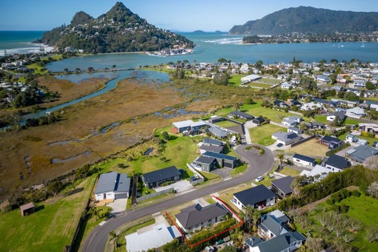 Photo of property in 22 Tairua Palms Place, Tairua, 3508