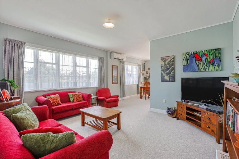 Photo of property in 25 Cobden Street, Westport, 7825