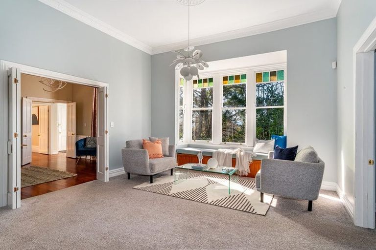 Photo of property in 50 Garden Road, Northland, Wellington, 6012