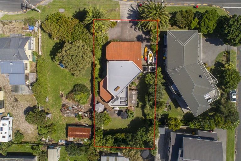 Photo of property in 1185 Papamoa Beach Road, Papamoa Beach, Papamoa, 3118