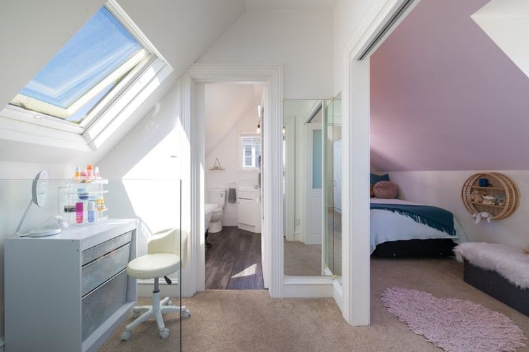 Photo of property in 121 Tasman Street, Nelson, 7010