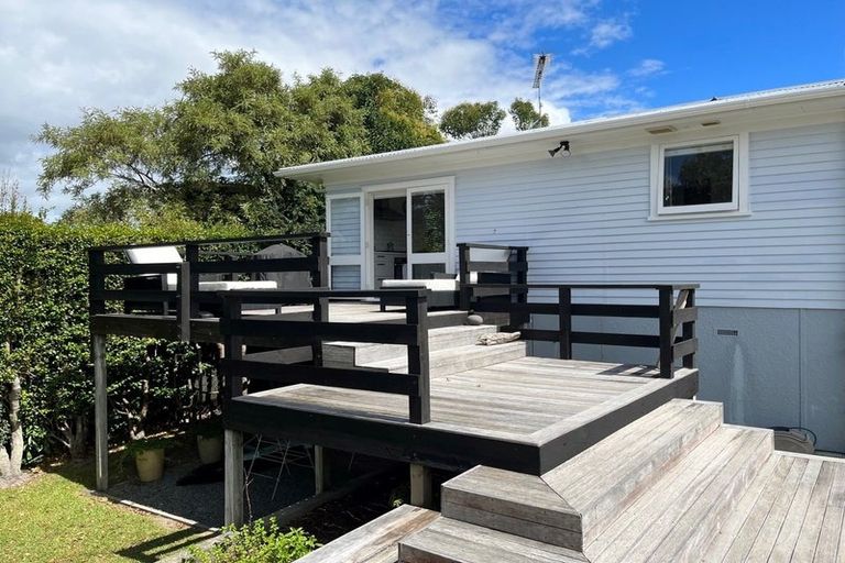 Photo of property in 7 Meadowvale Avenue, Forrest Hill, Auckland, 0620