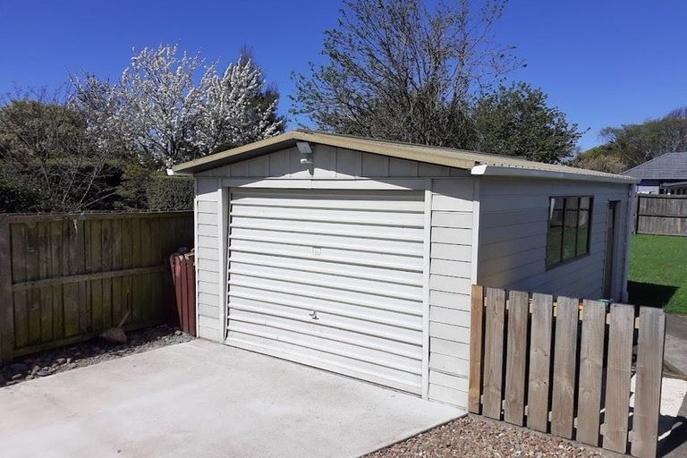 Photo of property in 19 Avro Crescent, Hornby, Christchurch, 8042