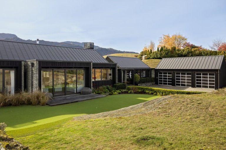 Photo of property in 47 Mooney Road, Speargrass Flat, Queenstown, 9371