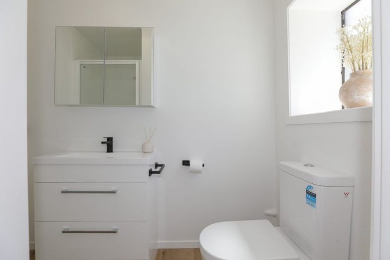 Photo of property in 49 Icarus Place, Sunnybrook, Rotorua, 3015