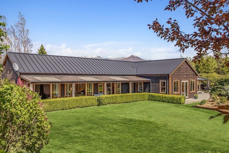 Photo of property in 99 Dublin Bay Road, Albert Town, Wanaka, 9382