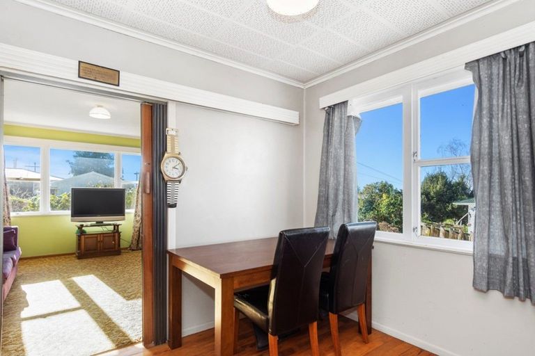 Photo of property in 8 Lee Street, Te Puke, 3119
