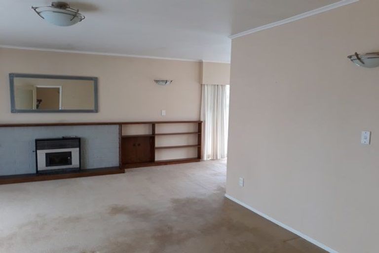 Photo of property in 1 Paul Place, Awapuni, Palmerston North, 4412