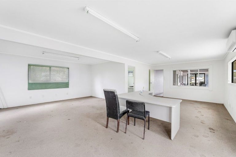 Photo of property in 1210 Alfriston Road, Alfriston, Manurewa, 2576