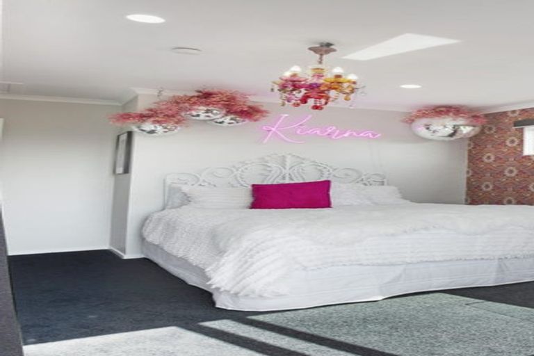 Photo of property in 20 Shackle Lane, Whitby, Porirua, 5024