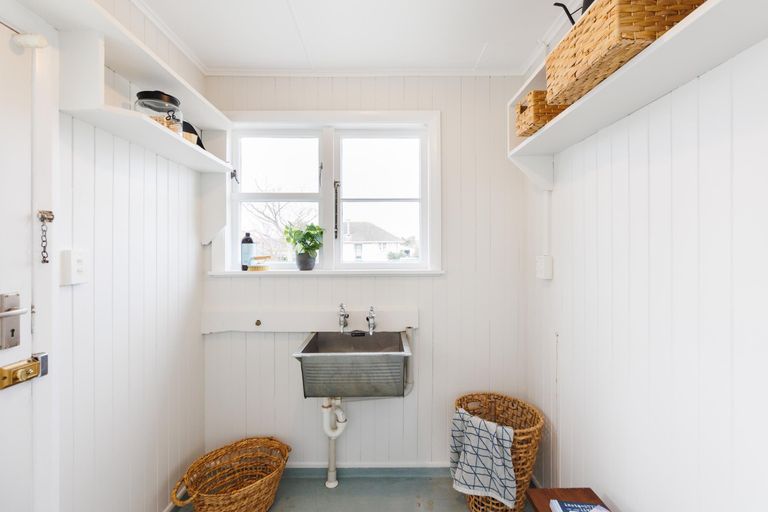 Photo of property in 14 Humber Street, Roslyn, Palmerston North, 4414