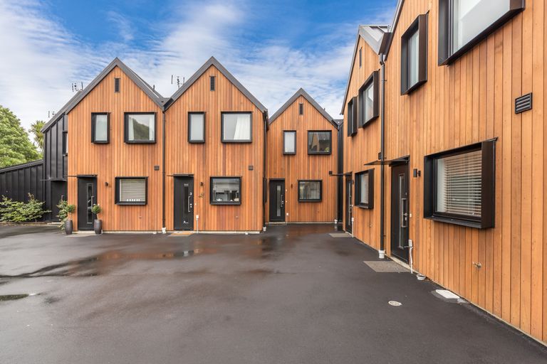 Photo of property in 15h Cheltenham Street, Merivale, Christchurch, 8014