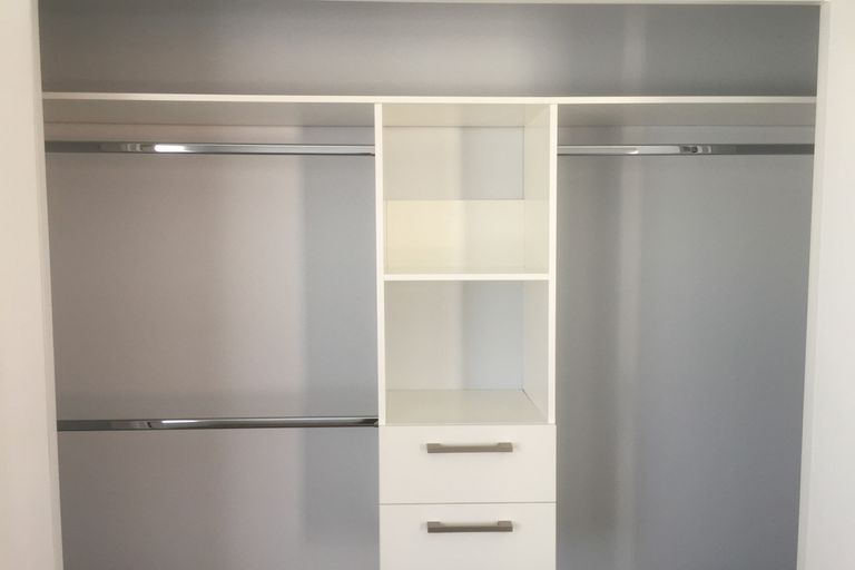 Photo of property in 28 Edwards Avenue, Henderson, Auckland, 0610