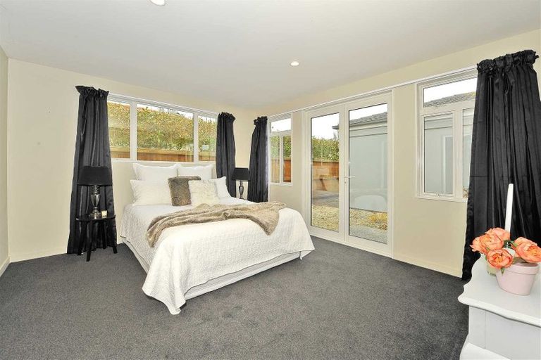 Photo of property in 12 Mica Place, Northwood, Christchurch, 8051