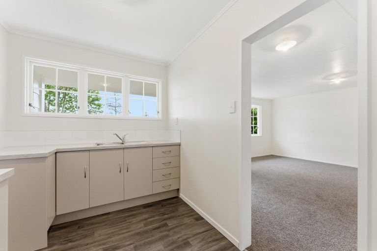 Photo of property in 6a Peakes Road, Saint Johns Hill, Whanganui, 4501