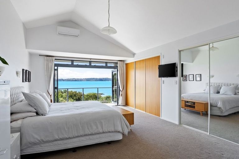 Photo of property in 5 Capstan Court, Te Atatu Peninsula, Auckland, 0610