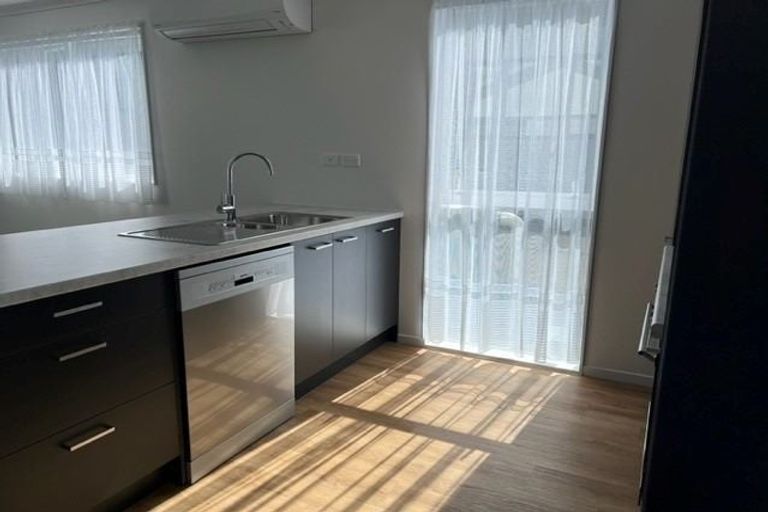 Photo of property in 108a Rosier Road, Glen Eden, Auckland, 0602