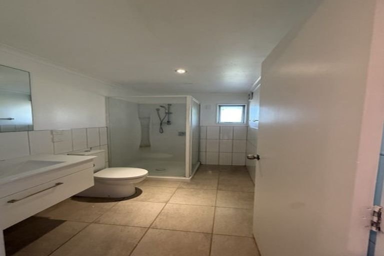 Photo of property in 115 Riverhead Road, Kumeu, 0892