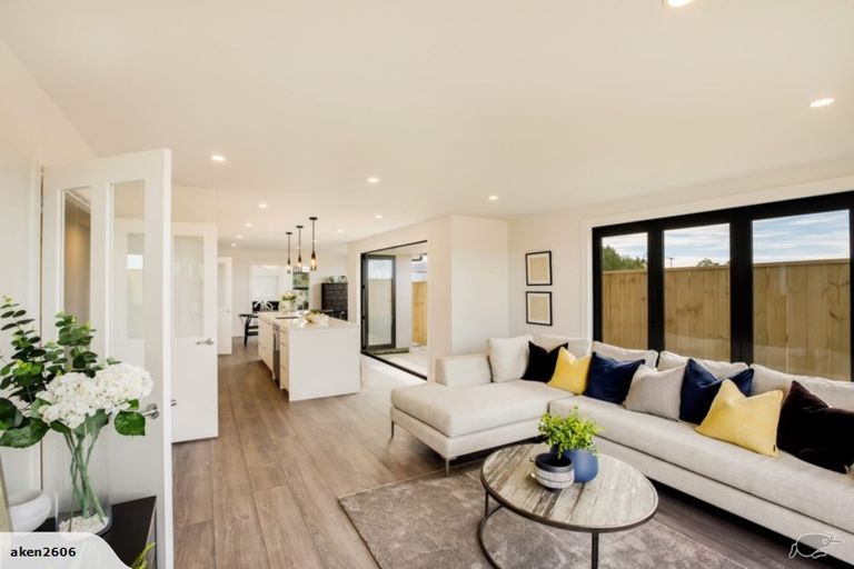 Photo of property in 14 Makete Crescent, Hobsonville, Auckland, 0618