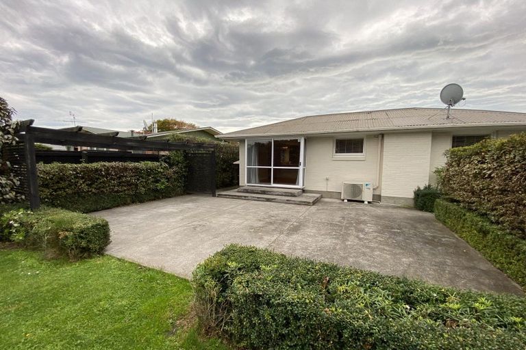 Photo of property in 8 Yardley Street, Avonhead, Christchurch, 8042