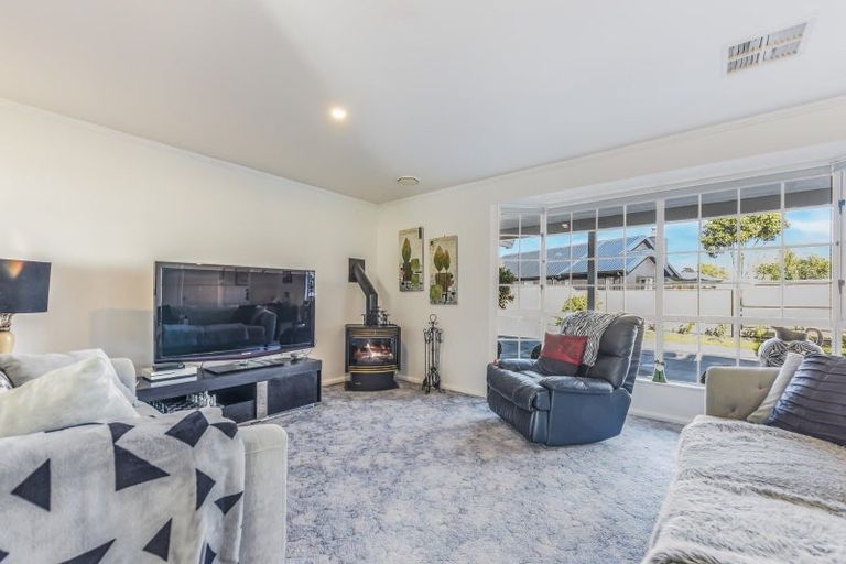Photo of property in 215a Waikawa Road, Waikawa, Picton, 7220