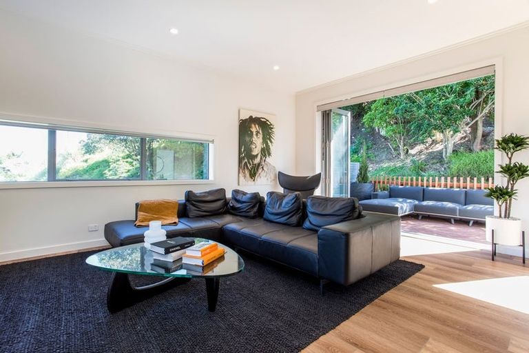 Photo of property in 8b Huka Road, Birkenhead, Auckland, 0626