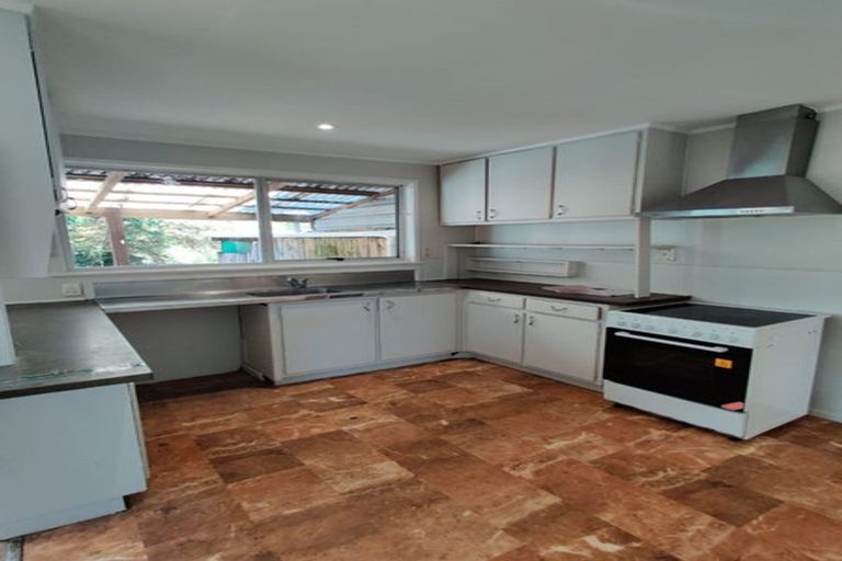 Photo of property in 27 Burndale Terrace, Manurewa, Auckland, 2102