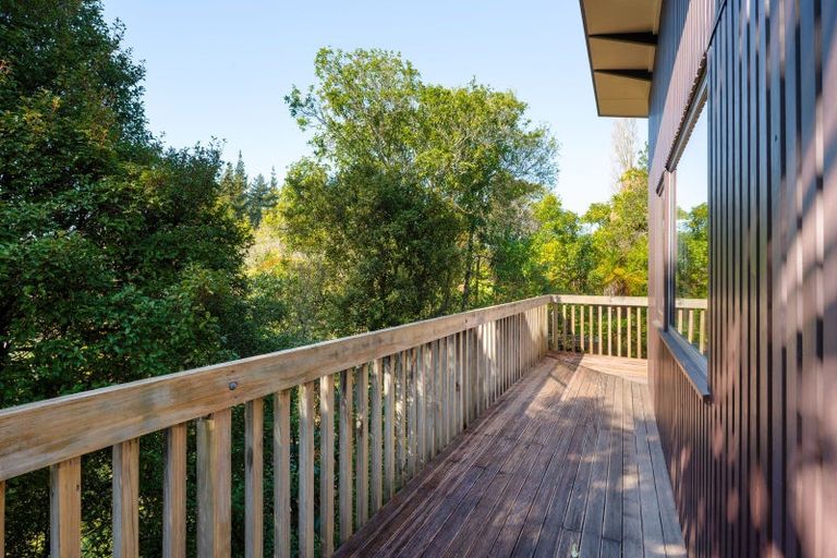 Photo of property in 10 Burwood Place, Silverdale, Hamilton, 3216