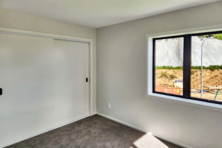 Photo of property in 66 Tiketike Way, Brooklyn, Wellington, 6021