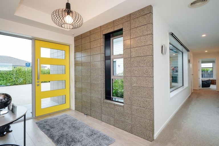 Photo of property in 11 Majestic Chance, Seaward Bush, Invercargill, 9812