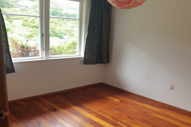 Photo of property in 6 Amos Way, Kingston, Wellington, 6021